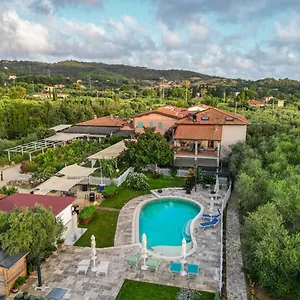 https://agriturismo-montefabbrello-magazzini-tuscany.it-tuscanyhotel.com